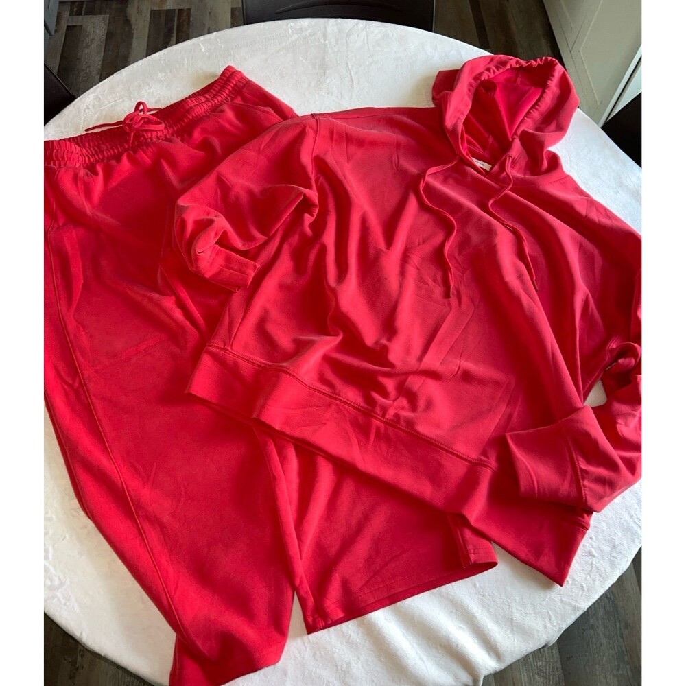 Maurices scuba cloud,pink/rose capri wife leg sz XL hoodie XXL *see all pictures